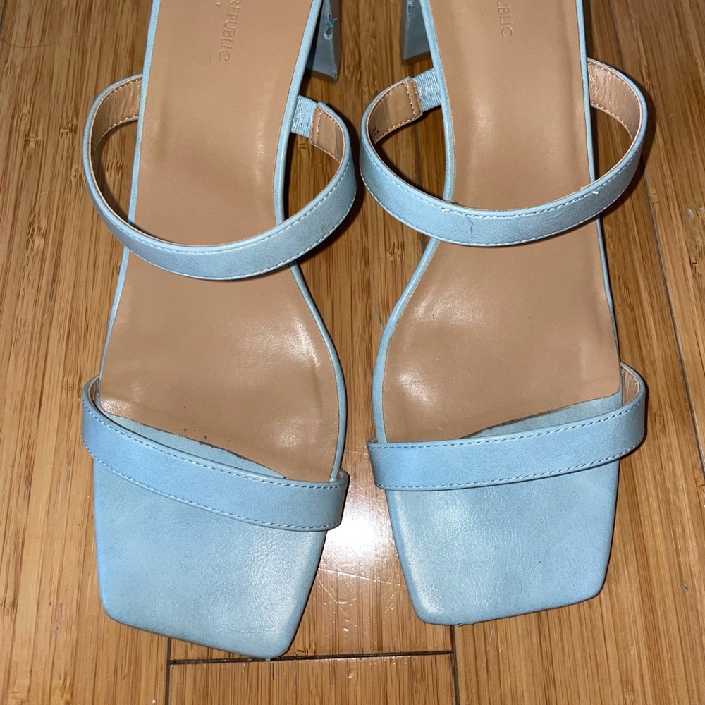 Banana republic sandals